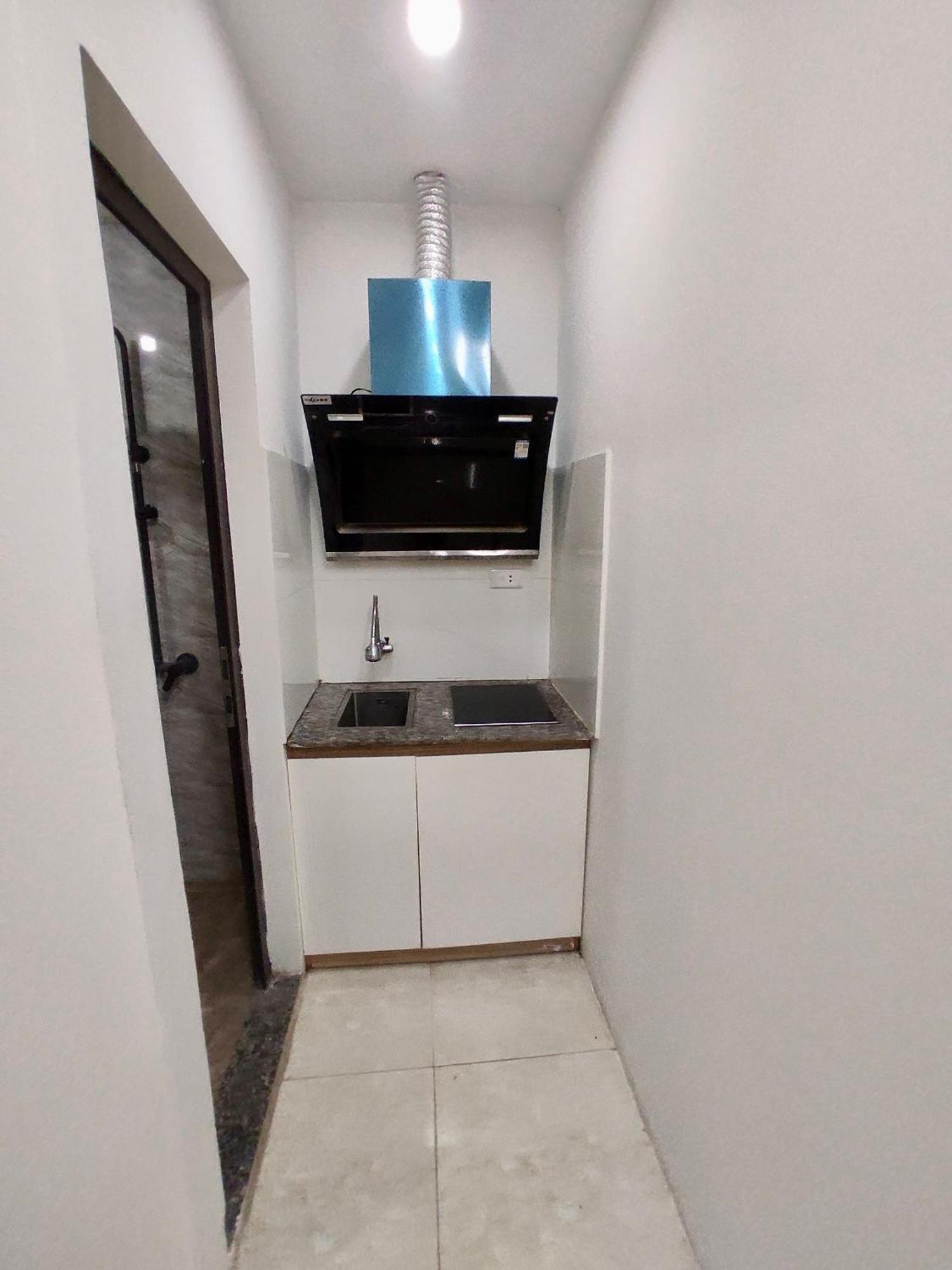 Era Apartment Ham Long Hanoi Kültér fotó