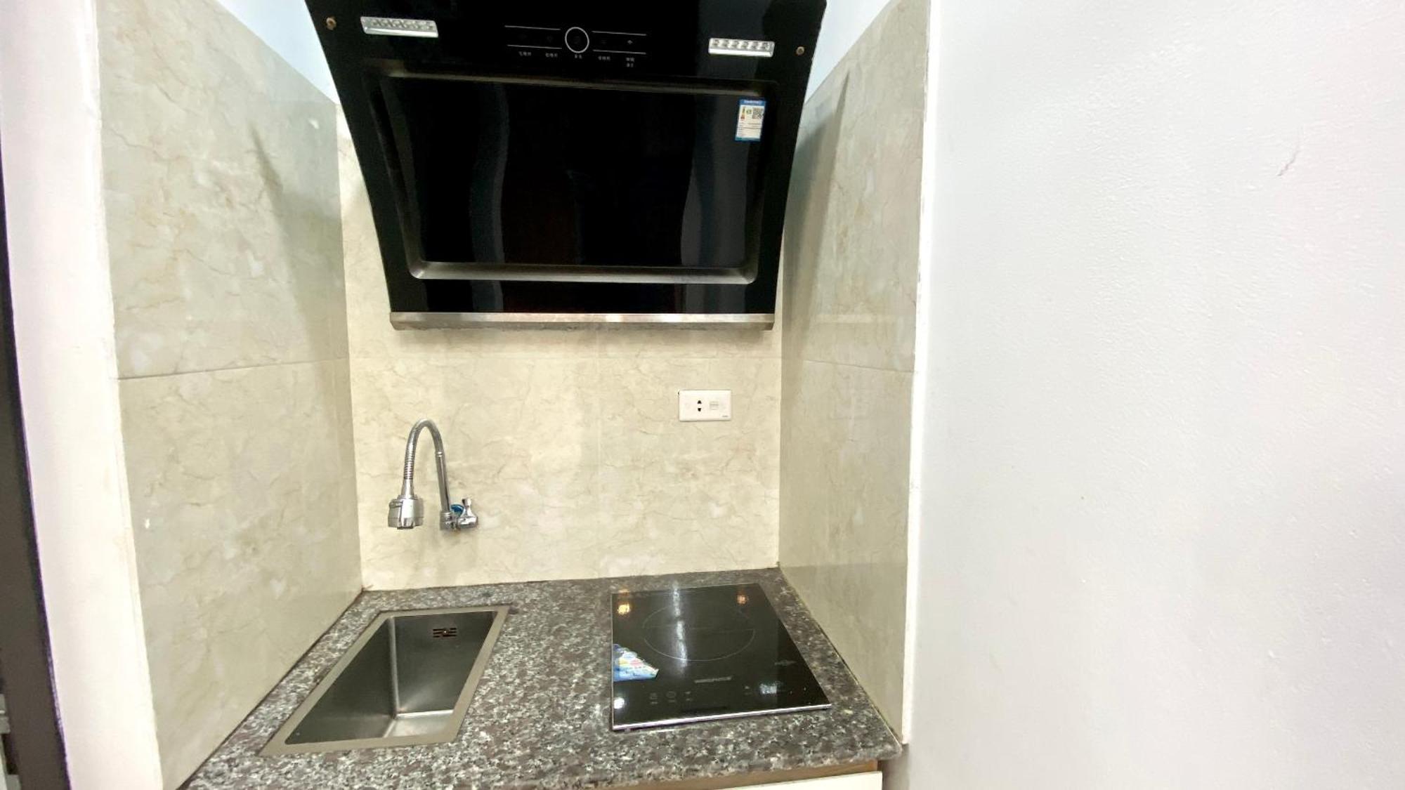 Era Apartment Ham Long Hanoi Kültér fotó